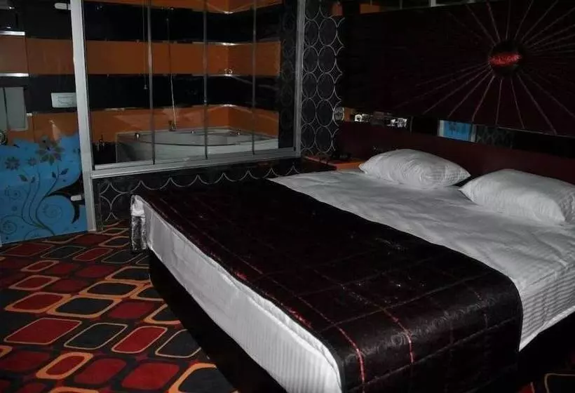 Fotos del hotel Murat Otel:  15