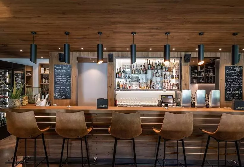 Fotos del hotel Zillergrundrock Luxury Mountain Resort:  7