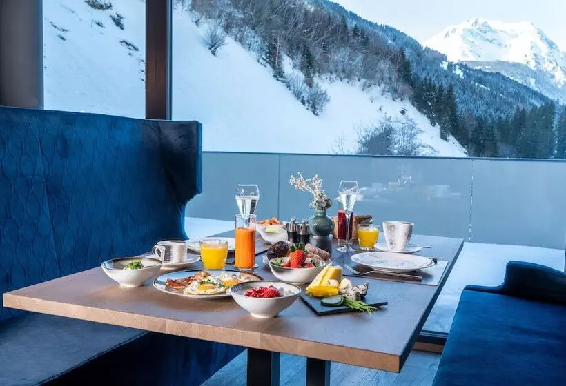 Fotos del hotel Zillergrundrock Luxury Mountain Resort:  3