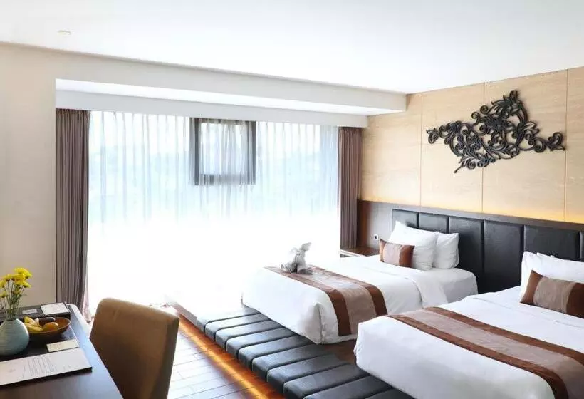 De Vins Sky  Seminyak