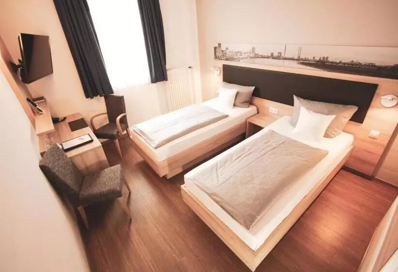 Fotos del hotel Am Vogelsanger Weg:  11