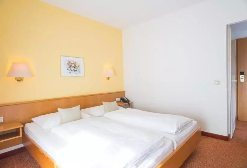 Fotos del hotel Hirschengarten:  2