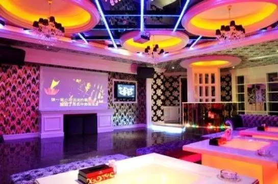 Fotos del hotel Ceramics International:  8