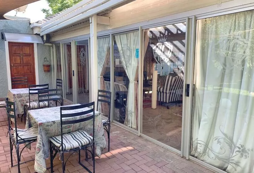 Fotos del hotel Dersley Manor:  18