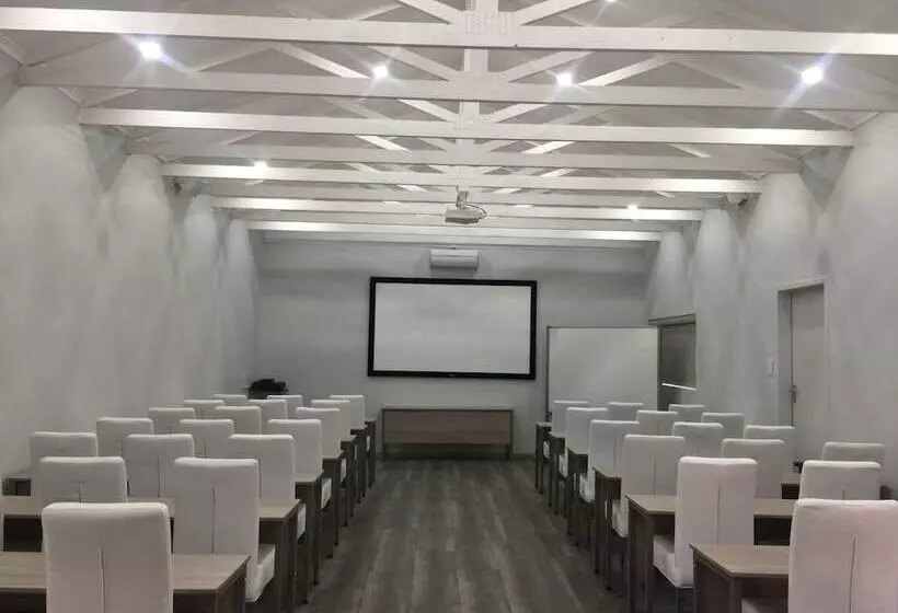 Fotos del hotel Dersley Manor:  8