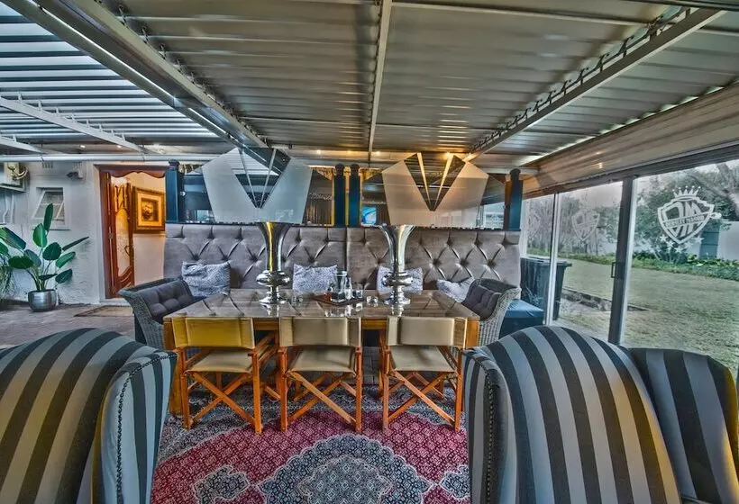 Fotos del hotel Dersley Manor:  24