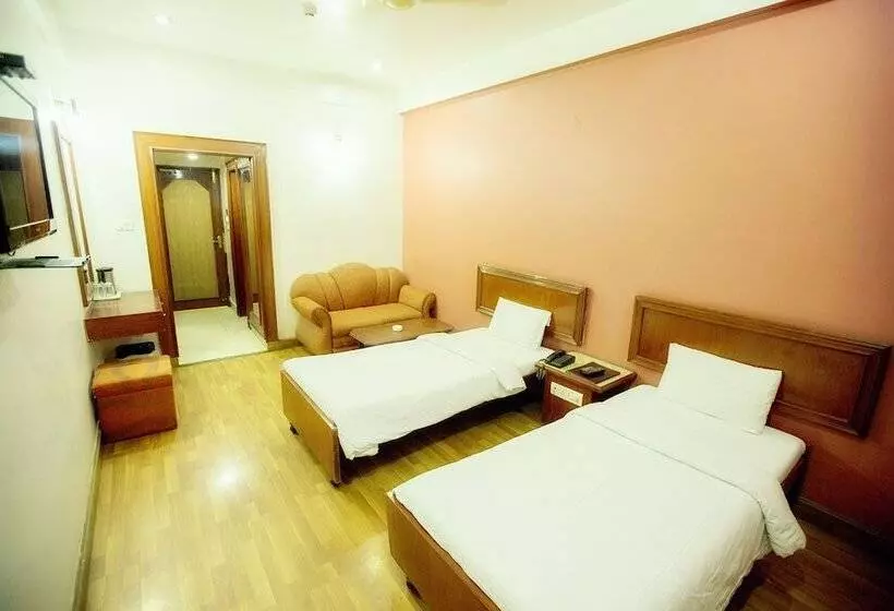 Fotos del hotel Deep Avadh:  13