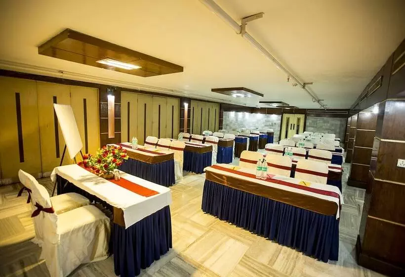 Fotos del hotel Deep Avadh:  20