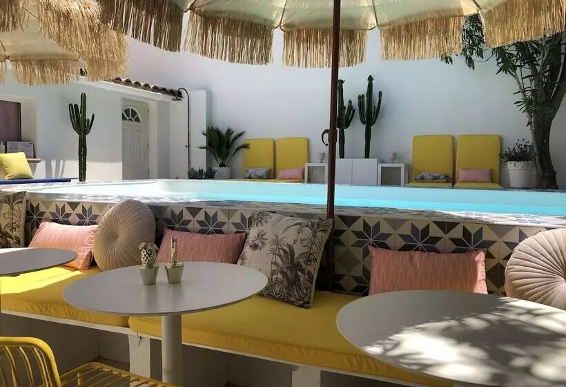 Fotos del hotel Hôtel Mademoiselle:  3