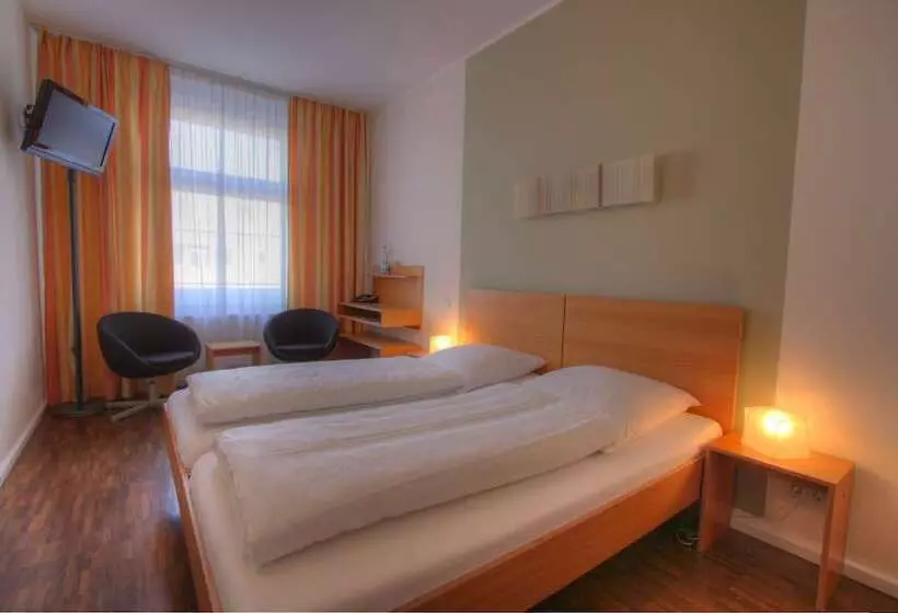 Fotos del hotel Johann:  23