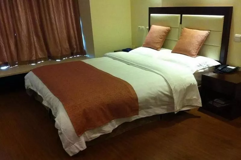 Fotos del hotel New Space Time Ruili:  5