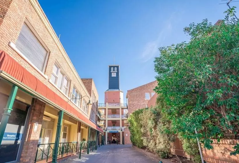 Fotos del hotel Clocktower Apartment:  14