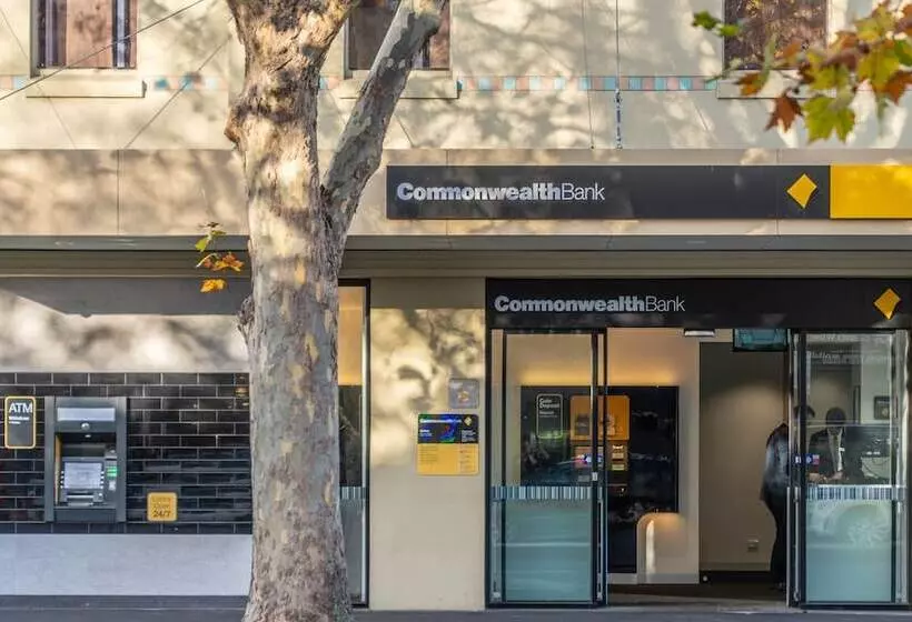 Fotos del hotel Clocktower Apartment:  2