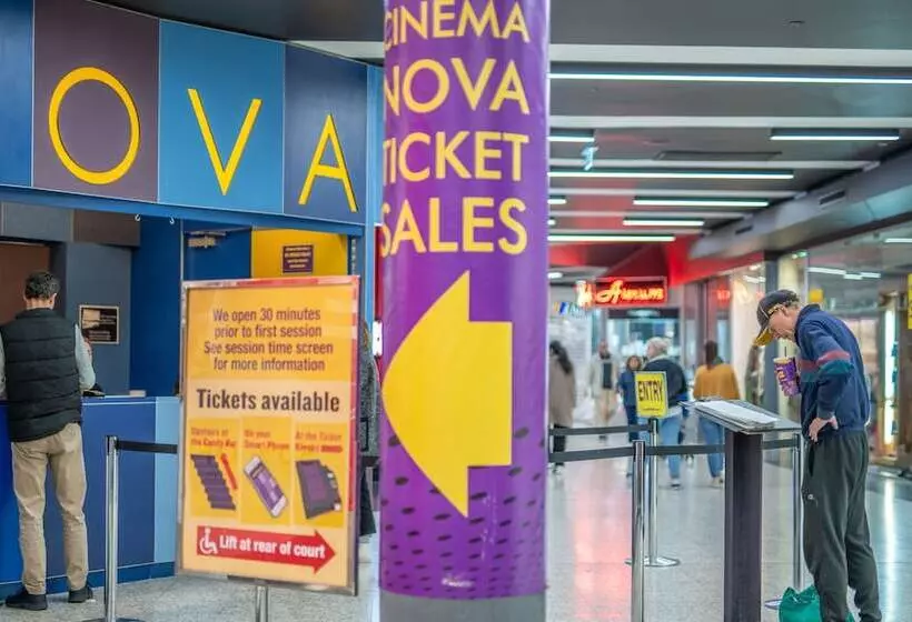 Fotos del hotel Clocktower Apartment:  23