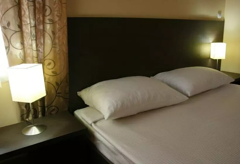 Fotos del hotel Divan:  3