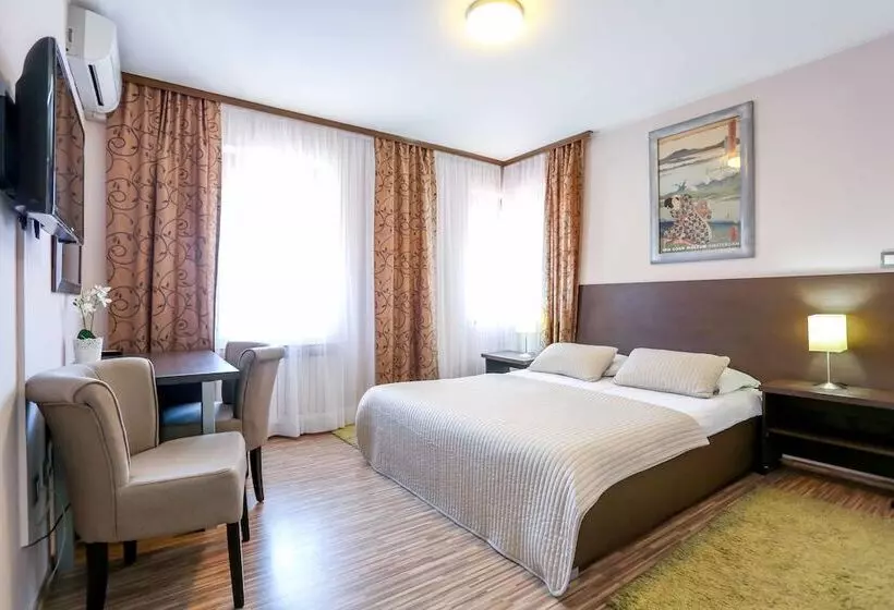 Fotos del hotel Divan:  21