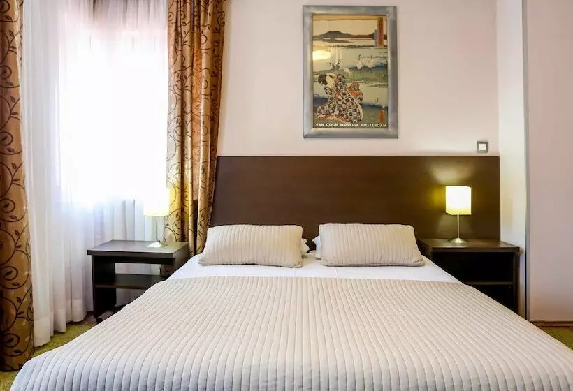 Fotos del hotel Divan:  20