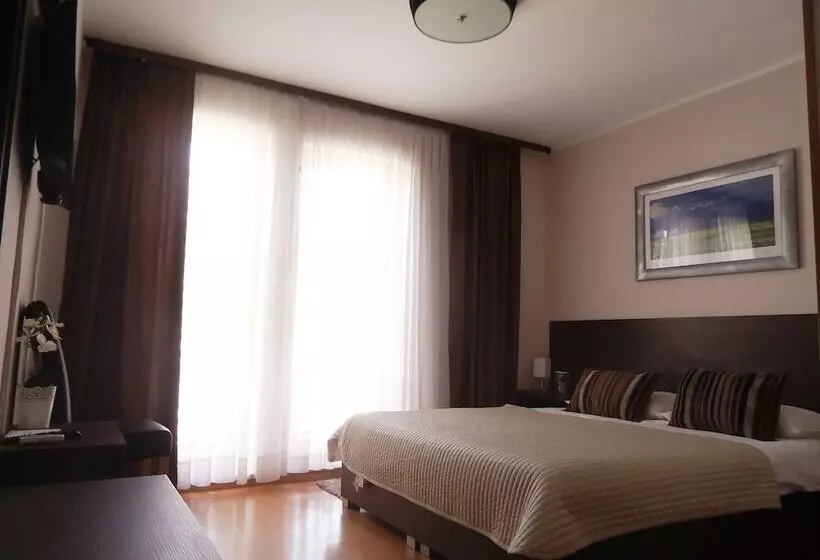 Fotos del hotel Divan:  11