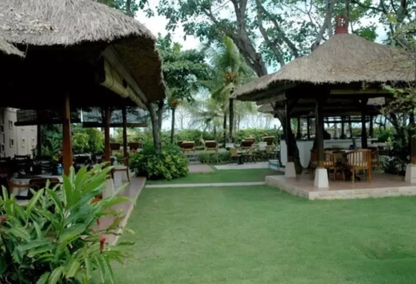 Fotos del hotel The Sari Beach:  23