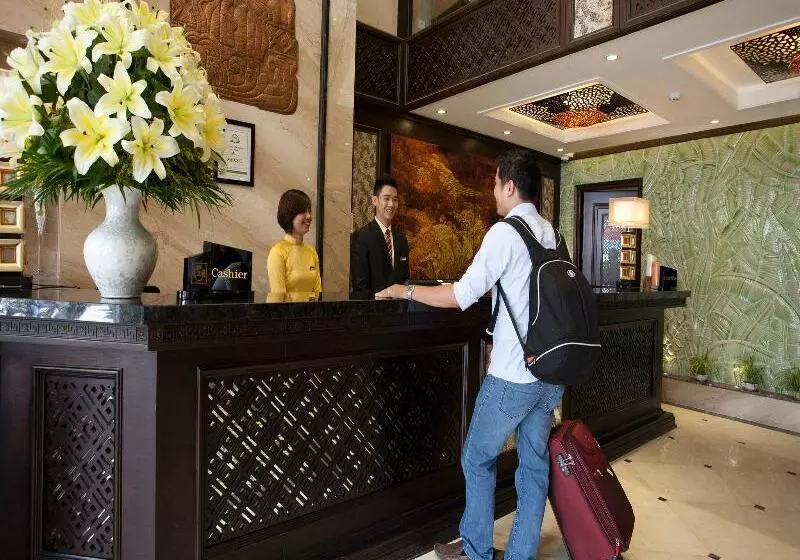 Fotos del hotel Golden Lotus Luxury:  18