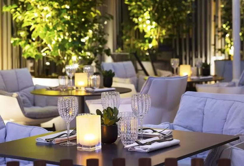 Fotos del hotel Le Cinq Codet:  25