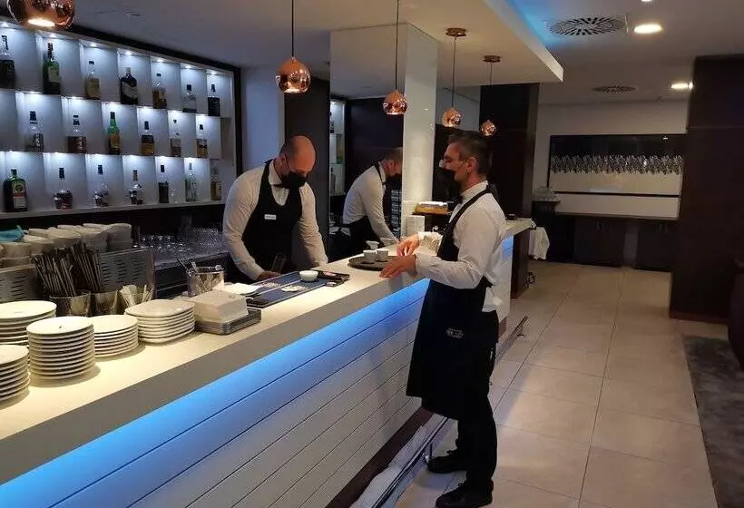 Fotos del hotel New City  & Restaurant Niš:  6