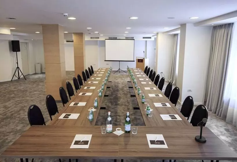 Fotos del hotel New City  & Restaurant Niš:  7