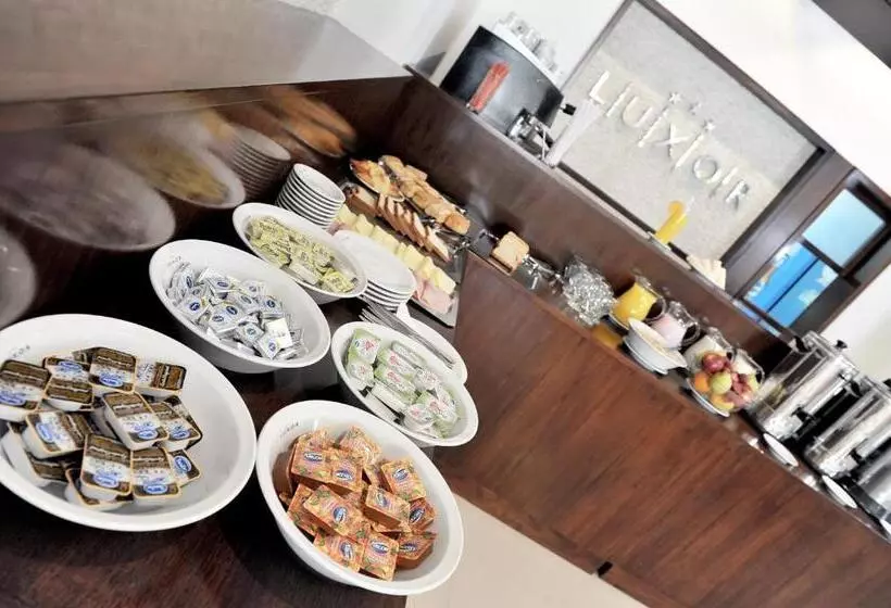 Fotos del hotel Luxor Hotel Salta:  12