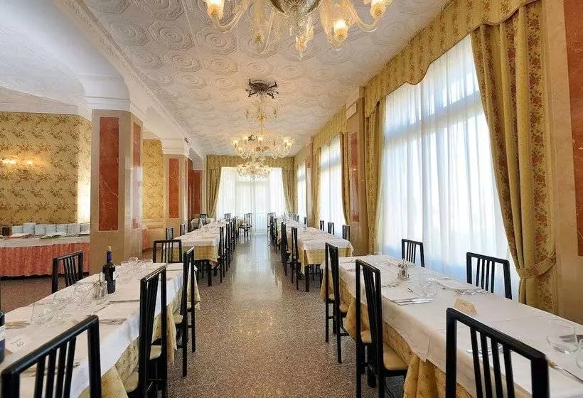 Fotos del hotel Capri & Residence:  3