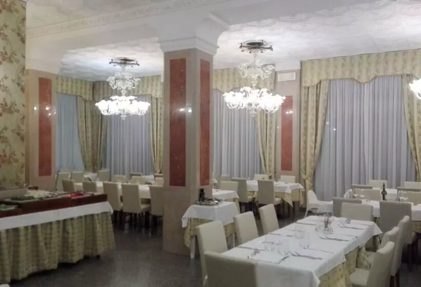 Fotos del hotel Capri & Residence:  8