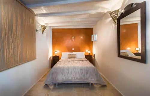 Heliophos Boutique Caves