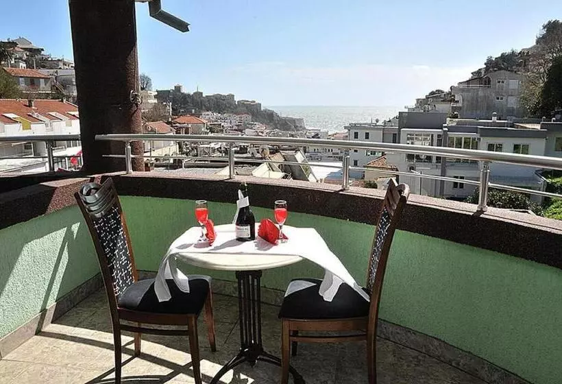 Fotos del hotel Hoti:  24