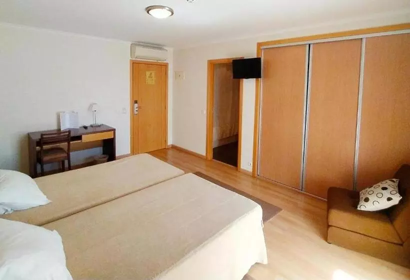 Fotos del hotel Santo Condestavel:  21