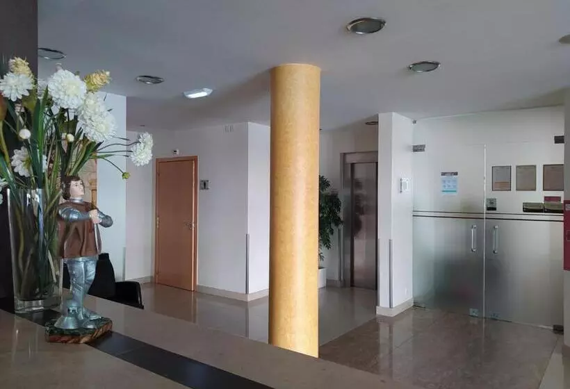 Fotos del hotel Santo Condestavel:  11