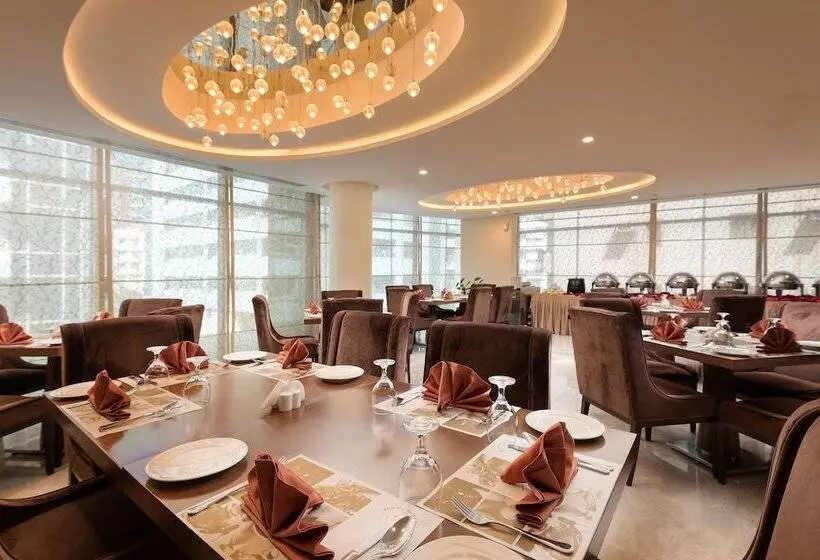 Fotos del hotel Landmark Premier:  13