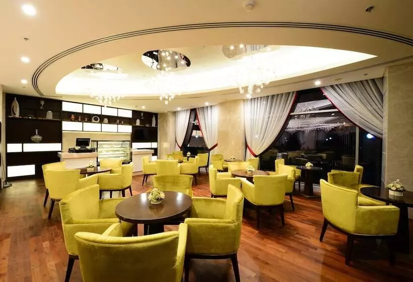 Fotos del hotel Landmark Premier:  36