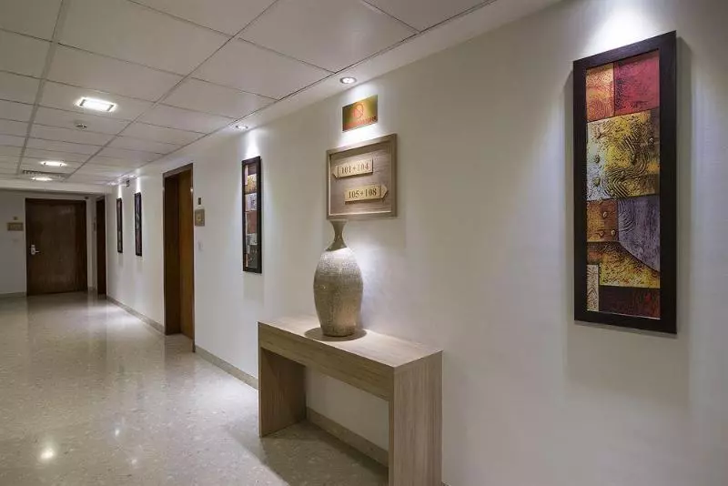 Fotos del hotel Fab Prime Koregaon Park:  9