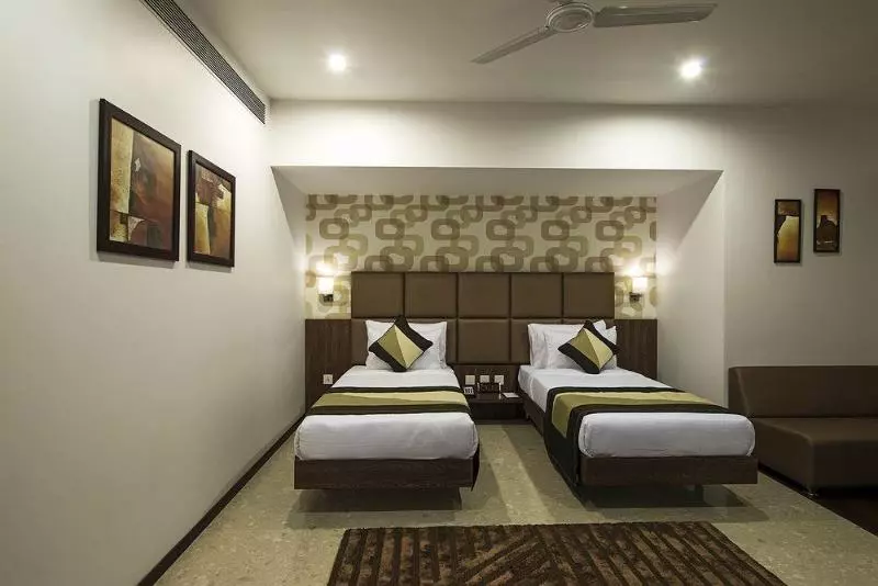 Fotos del hotel Fab Prime Koregaon Park:  21