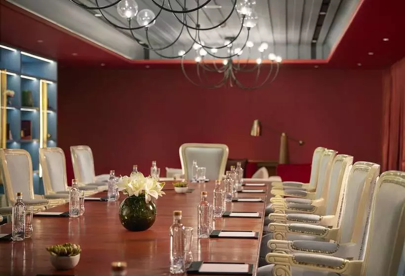 Fotos del hotel James:  23