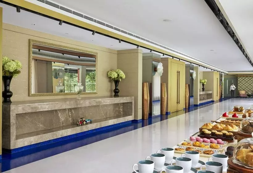 Fotos del hotel James:  8