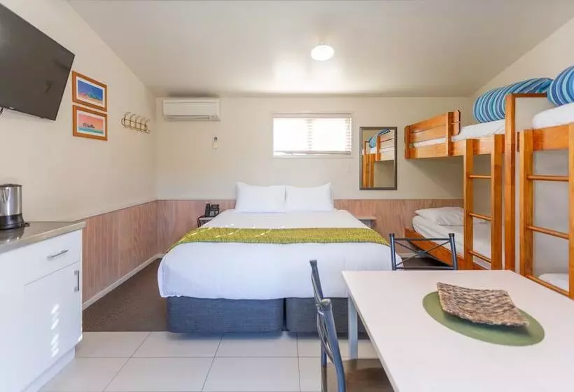 Lake Taupo Holiday Resort