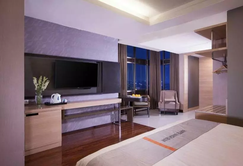 Fotos del hotel Harper Malioboro Yogyakarta By Aston:  6