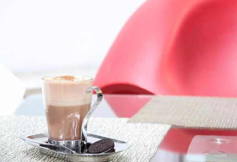 Fotos del hotel Now:  5