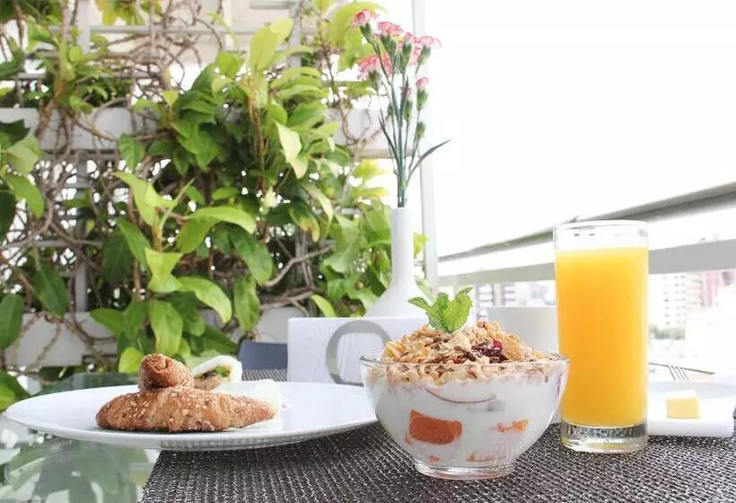 Fotos del hotel Now:  7