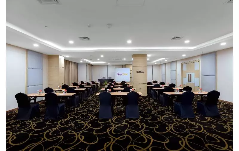 Fotos del hotel Quest  Darmo  Surabaya By Aston:  7