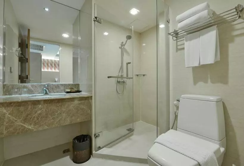 Fotos del hotel Prestige Suites Nana:  11