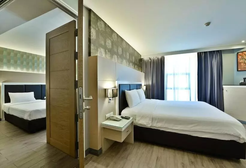 Fotos del hotel Prestige Suites Nana:  2