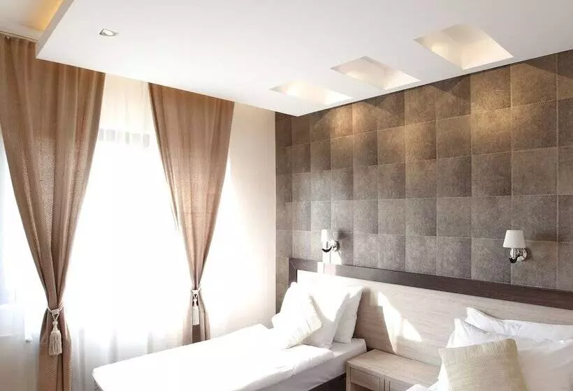 Fotos del hotel Garni Hotel Vozarev:  10