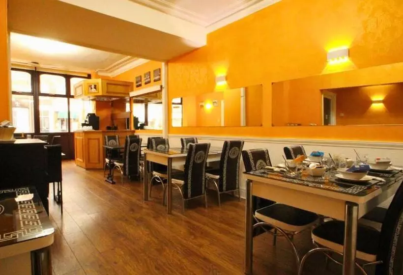 Fotos del hotel Abbey Lodge:  10