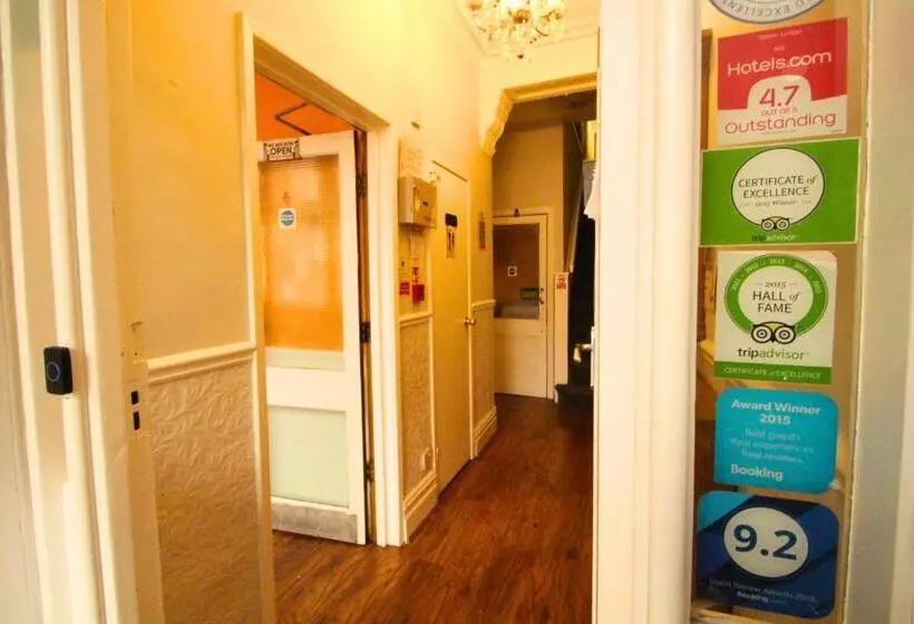 Fotos del hotel Abbey Lodge:  9